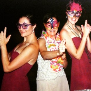 (Though, yes, my mom, sister and I totally won the photo booth contest.)